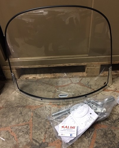 Complete windshield with - windshield,