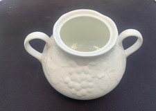 White WEDGWOOD Strawberry & Vine  2 handled Sucrier Sugar Bowl