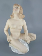 VINTAGE WALLENDORF NUDE FEMALE