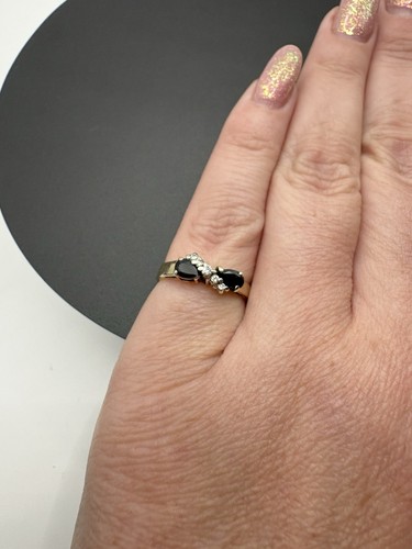375 9ct gold - 9ct, and