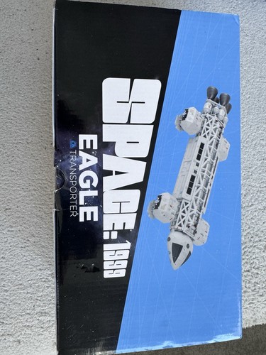 Space 1999 eagle - space,