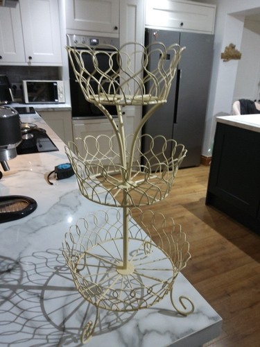 Vintage cream tier - tier, cake