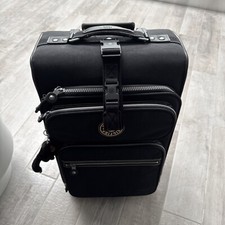 KIPLING TWO WHEEL CABIN BAG. Black. Extendable Handle. Zipped main compartment.
