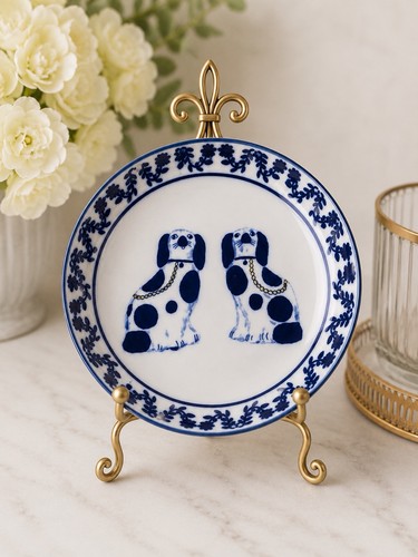 Staffordshire design pair - design, of