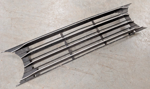 Triumph stag centre grille - **,