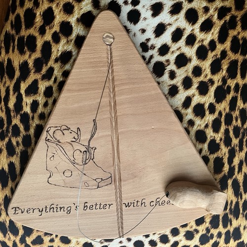 Cheese board mouse cutting - mouse,
