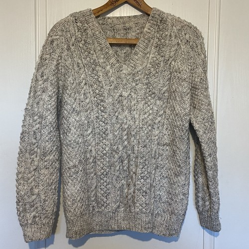 Hand knit 100 wool jumper - hand,