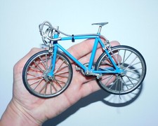 VINTAGE 1:10 SCALE MINIATURE DIE-CAST BLUE TEN SPEED BICYCLE VERY NICE!!!