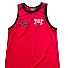 Vintage NBA red sleeveless chicago bulls tshirt size M| SKU 251