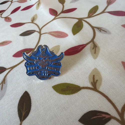 Bristol rovers pin badge - bristol,