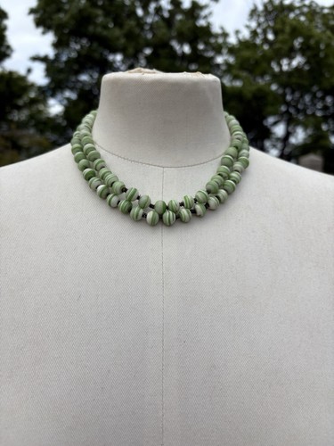 Vintage green white art - &,