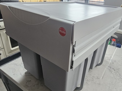 Hailo tandem compartment - hailo,