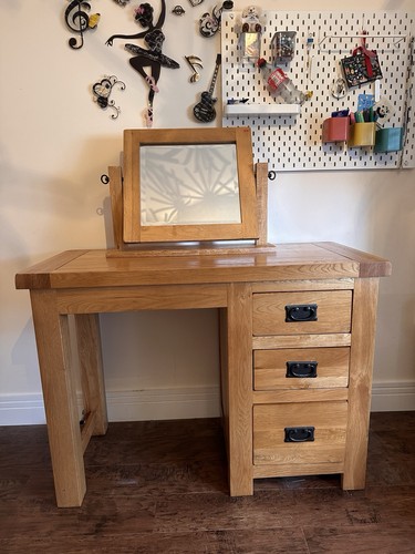 Solid oak dressing table with