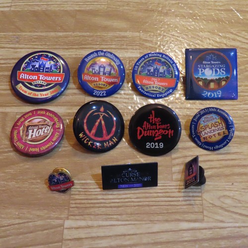 Alton towers staff pin - pin, badge