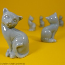 Wade Whimsies - (2012) Wade Collectors Fair Special Issues - Tiny Gray Cat