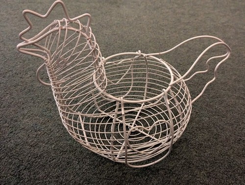 Vintage metal wire hen - metal,