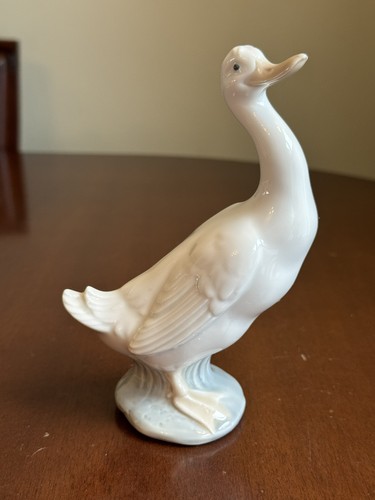 1978 nao lladro porcelain - nao, by