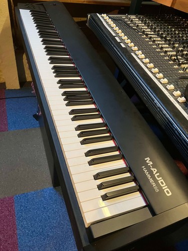 Audio hammer keys - m-audio,