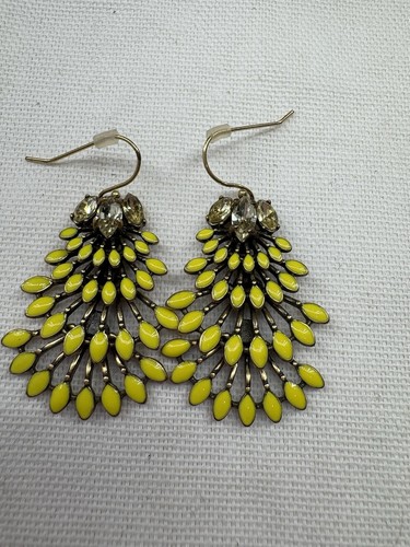 Stella dot earrings - &,