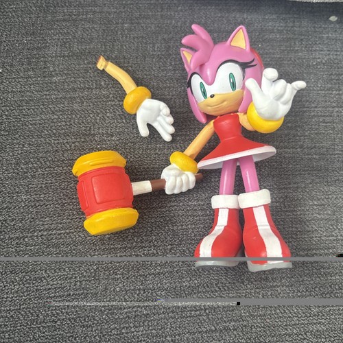 Tall amy rose figure - amy,