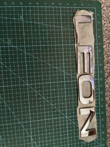 Seat leon tailgate badge 1w - seat,