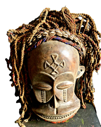 Old tribal giant chokwe - giant, helmet