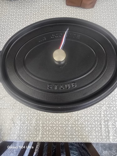 Staub cast iron - cast, roaster