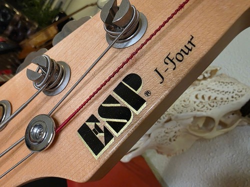 Esp four jazz bass tuxedo - j-four,