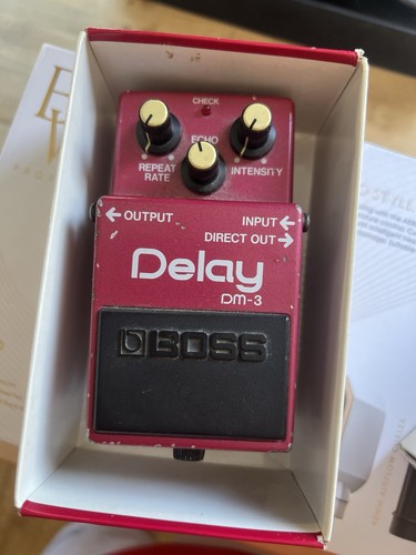Boss vintage delay pedal - boss,