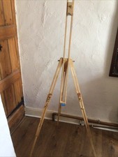 Wooden Easel Vintage