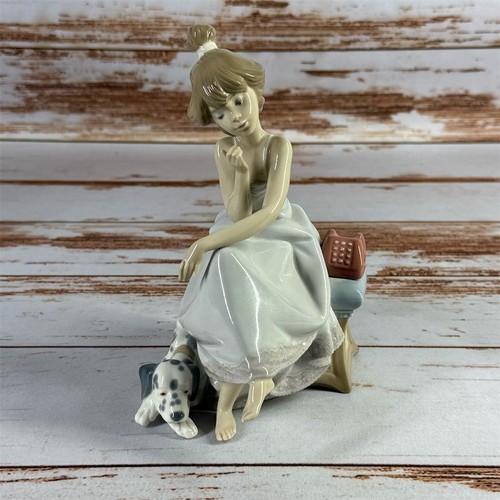 Lladro chit chat figurine - lladro, girl