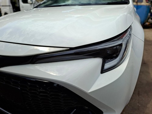 Left headlamp toyota - left,