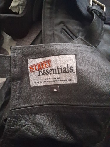 Street essentials blk - street,