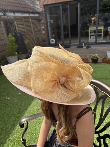 Ladies cream and pink hat - ,