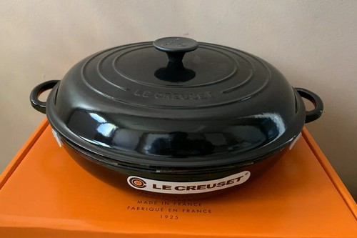 Creuset cast iron - cast, 30cm