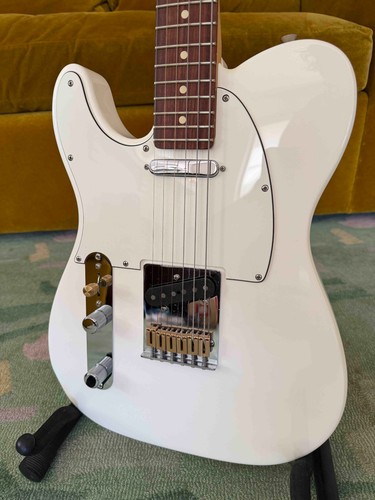 Telecaster player guitar - player, lefty