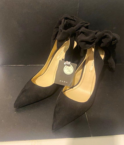 Zara basic black - suede, pointed