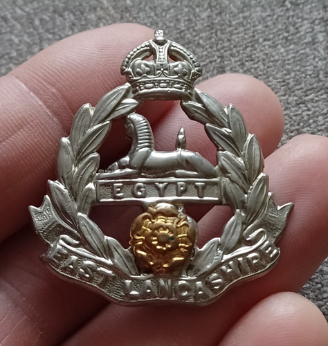 British army cap badge - british,