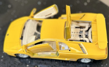 Burago - Lamborghini Diablo Yellow Die cast 1:24 Scale Model Car - VGC