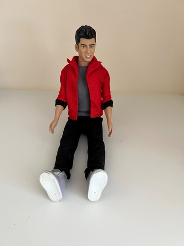 Zayn malik one direction doll - one,