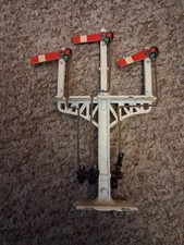 Vintage Crescent Three Arm