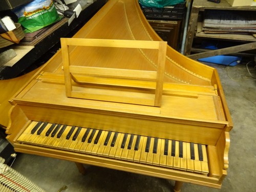 Harpsichord complete needs - -,