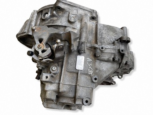Audi 2000 petrol - audi,