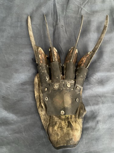Freddy krueger glove - freddy,