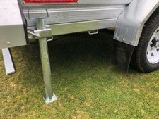pair heavy duty rear prop stands 48mm & brackets to fit most unbraked trailers