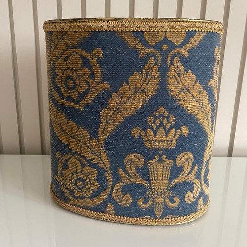 Vintage oval traditional blue - vintage,