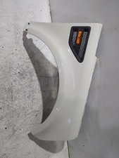LR005867 149676 front wing rh