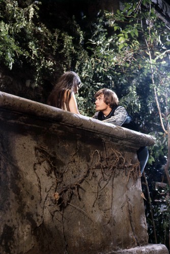 Olivia hussey leonard whiting - leonard,