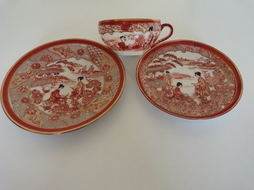 Japanese porcelain geisha - geisha, trio
