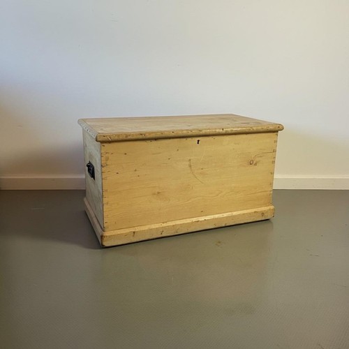 Vintage victorian pine - victorian, wooden